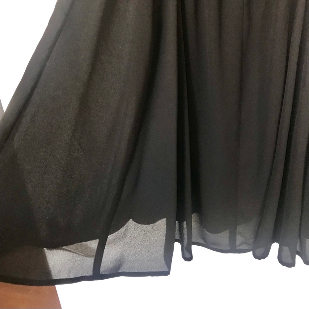 Express Dress - Picture 7 of 7